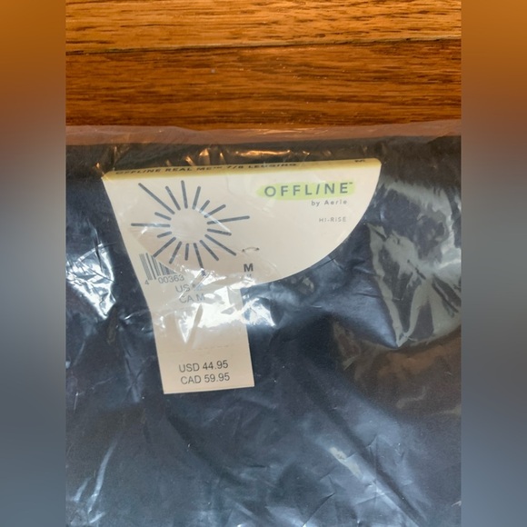 NWT Real Me High Waisted Crossover 7/8 Legging SZ M - Picture 3 of 4